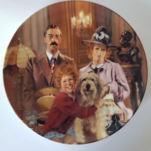 Annie, Lily, and Rooster Collector/China Plate